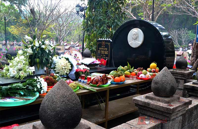 Viếng mộ cô Sáu thế nào? Lễ cô Sáu cần chuẩn bị gì? | Hanoi Tourism