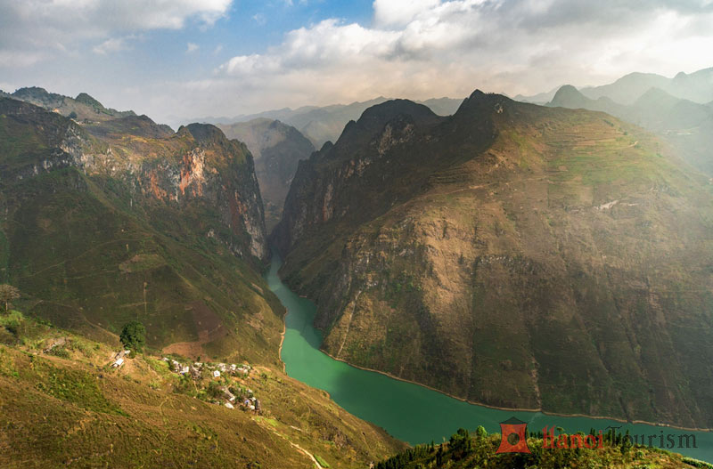 Sông Nho Quế Hà Giang nhìn từ trên cao