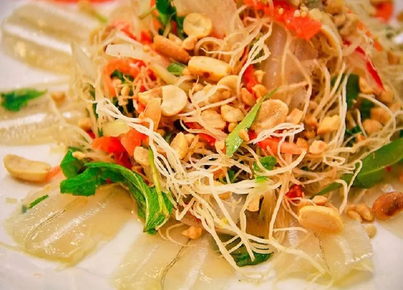 Món ngon Nha Trang - gỏi cá mai