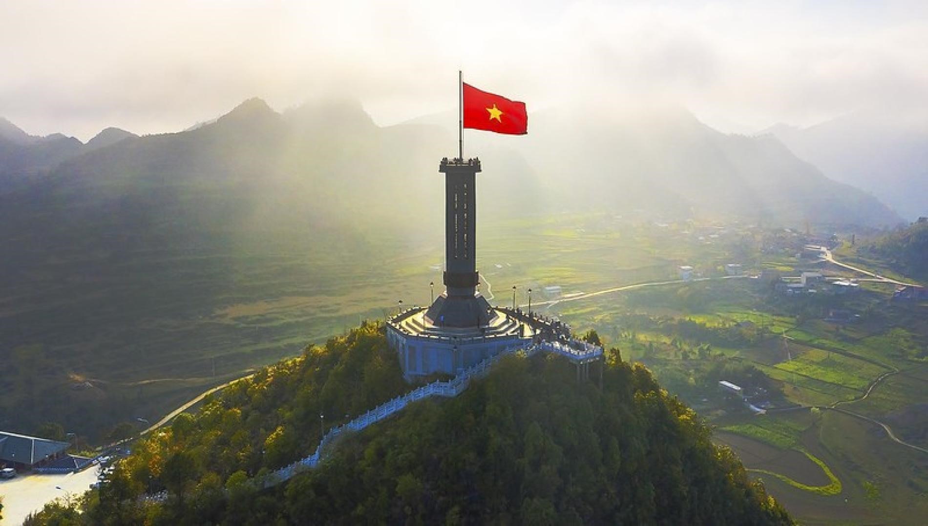 Cột cờ Lũng Cú 1