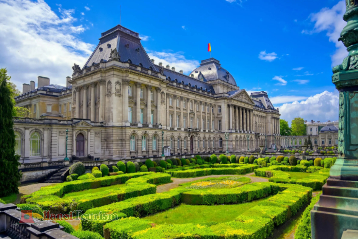 Cung điện Hoàng gia Bỉ (bên ngoài) – Brussels - Bỉ